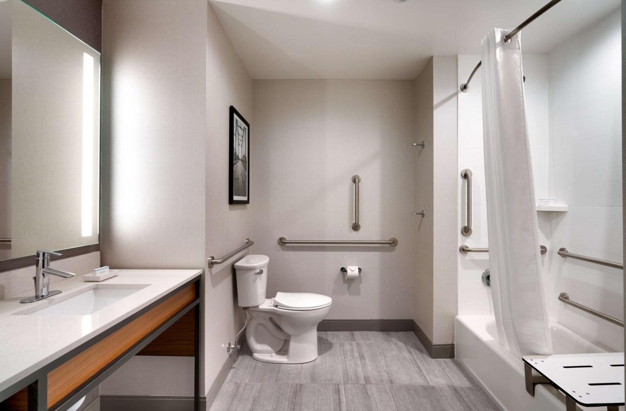 Hotel Hilton Garden Downtown, Az 3*